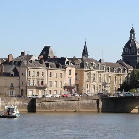 Maison De Charme, 8 Pers, Centre-ville De Gontier Сasa de vacaciones
