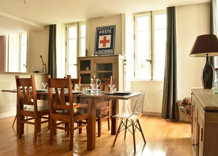 Maison De Charme, 8 Pers, Centre-ville De Gontier *